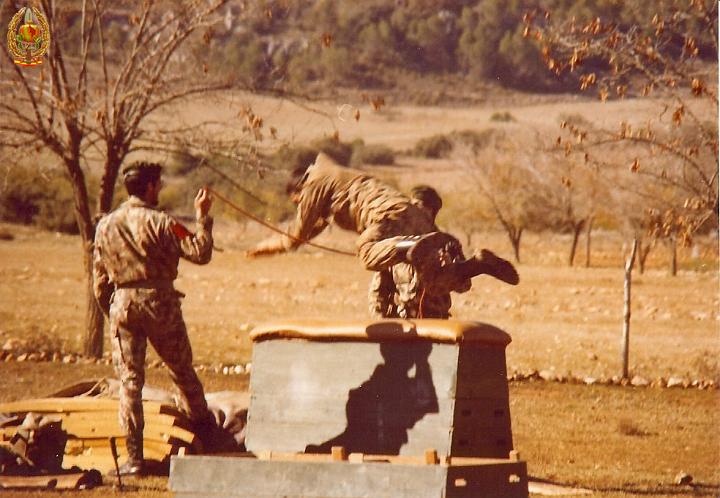 Salto aparatos (Padul julio 1979).jpg